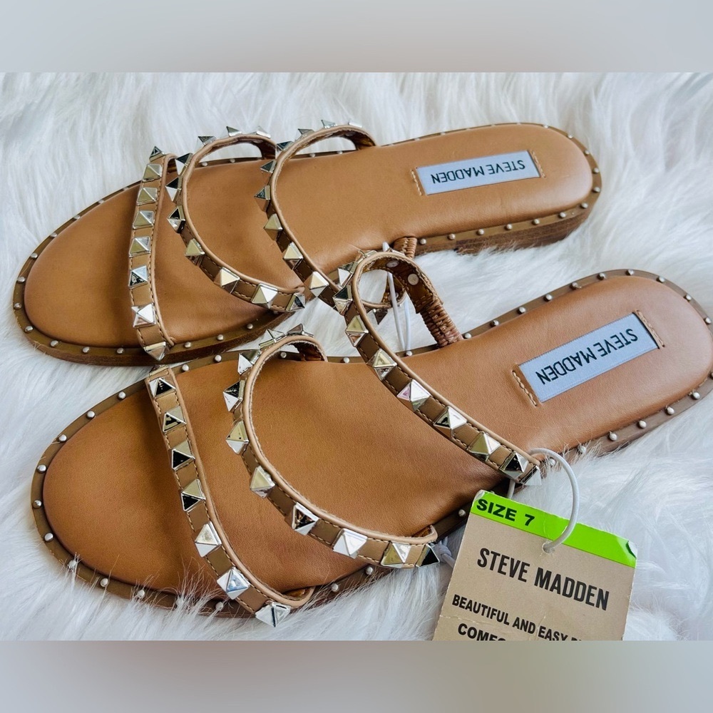 Steve Madden size 7 studded mule slides slip on sandals